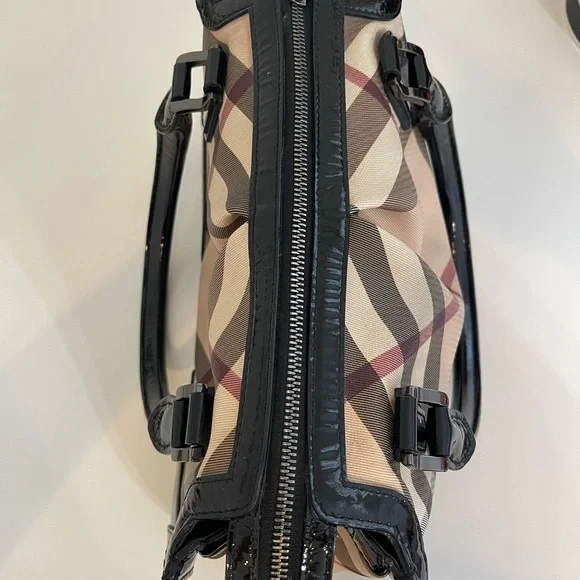 Burberry Classic Nova Check Bag Black - Picture 8 of 16